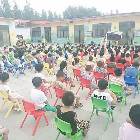 摇篮幼儿园防溺水安全教育