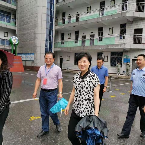 尽职尽责，确保中考万无一失    ——  襄城区委书记吉虹莅临七中巡查中考