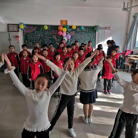 滨海一中二年级1班庆元旦合唱活动集锦