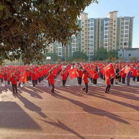 国旗飘飘，伴我成长--厚德路小学京九书院第十四周升旗仪式