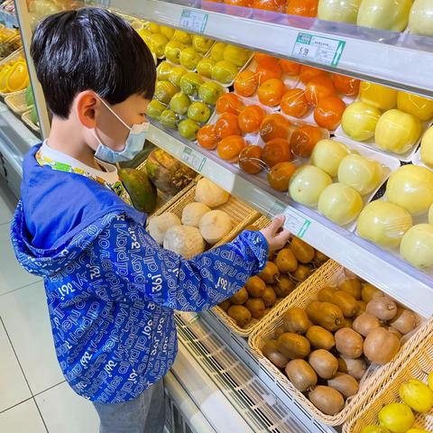 体验小顾客的角色