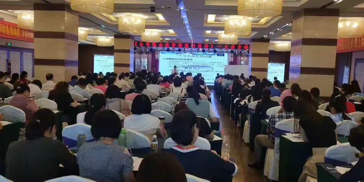 刘圻老师《公司现金流管理案例运用》讲解得很精彩,每一位学员都很认真听课。