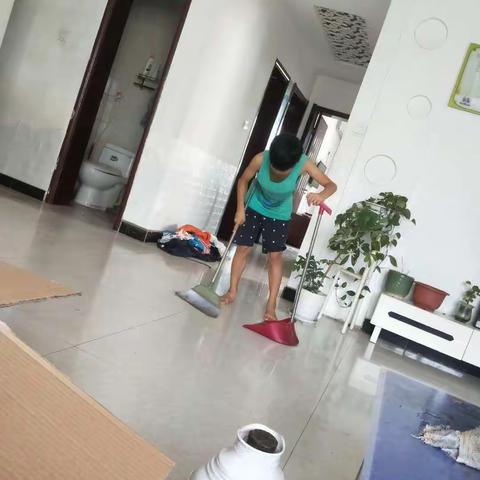 用孝心感恩父母，用行动孝敬父母