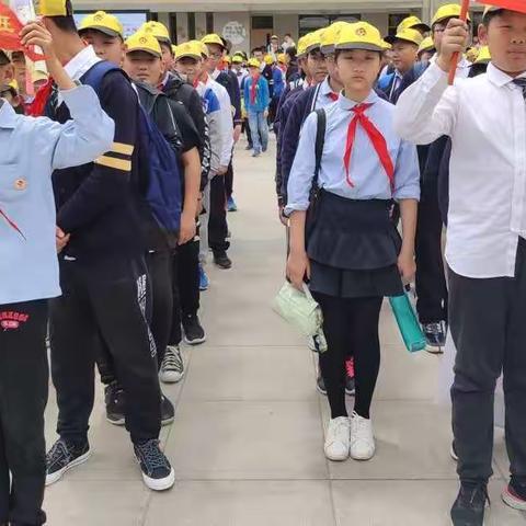 “勤奋乐学 务实上进”的六五班