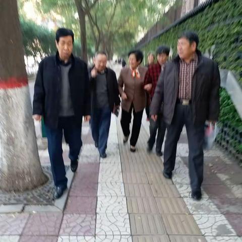 兰空军人服务社部分战友西安相聚