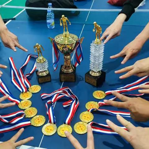 【喜报】赓续初心,弦“球”不辍,圆梦双冠——祝贺伦文钜小学教师参加2021年圭峰会城教职工乒乓球比赛勇夺双冠