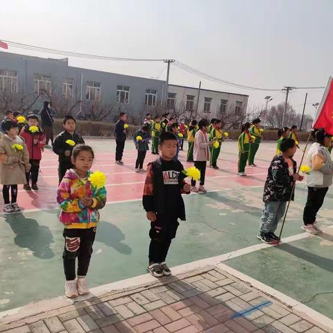 清明祭扫，缅怀尹湛纳希——下府经济开发区学校开展清明祭扫活动