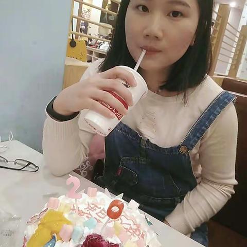 谢谢你们陪我到这里，以后的路也一起走吧