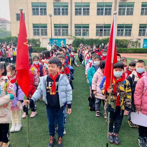 【诵红色经典 行绿色生活】——记福州市铜盘中心小学中段研学活动