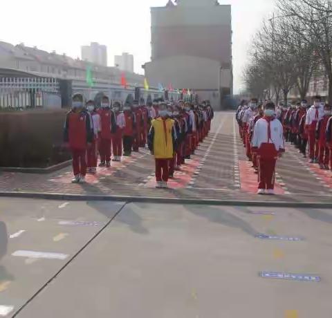 【涿鹿创城·开学季】筑牢疫情防控，携手共迎新学期——涿鹿县东风路小学2021年春季开学疫情防控应急处置演练