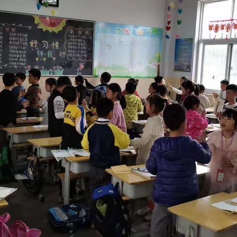 回眸点滴，共同成长——一四班班主任工作总结