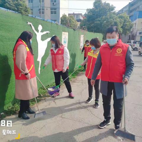 天桥街道滨河路社区开展“清洁家园”志愿服务活动