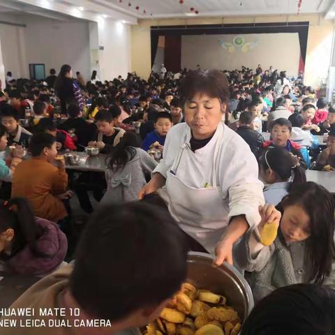 洛宁新宇小学，十月德育工作总结。