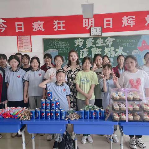 快乐六一，让梦起航——六一荷花班生活纪实