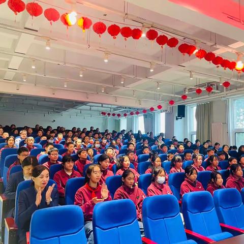 六一荷花班一周生活纪实