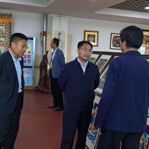 非遗演示展新韵                                领导关怀注动力