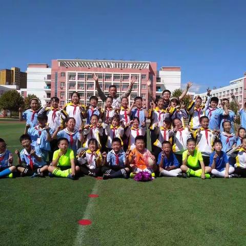 五（5）班赛场风采--“足”够精彩