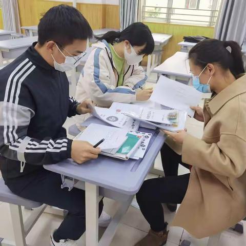 以检查促整改，以沟通促学习一一斗南小学综合组期中常规检查