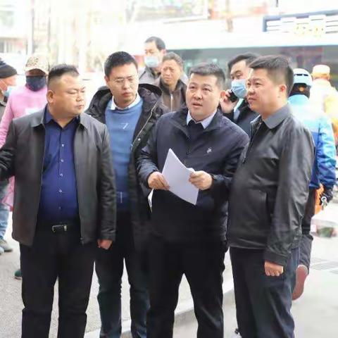 市城管局联合市住建局等多部门对航天基地背街小巷提升改造工作进行评估验收