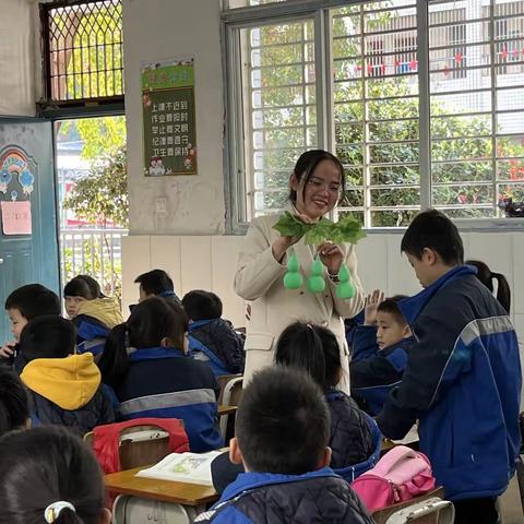 苏仙区启明学校举行青年教师教学比武的大赛