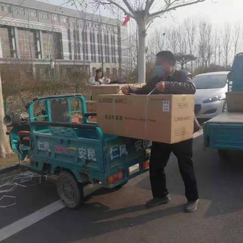 仁风镇发放林业病虫害防治器械