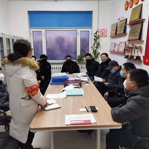 旗领导程冠鹏深入乌尔阔社区检查指导疫情防控工作