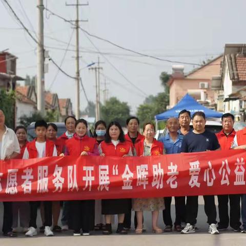 泰钢青年志愿者服务队开展“金晖助老 爱心公益理发”活动——金晖助老 从“头”开始