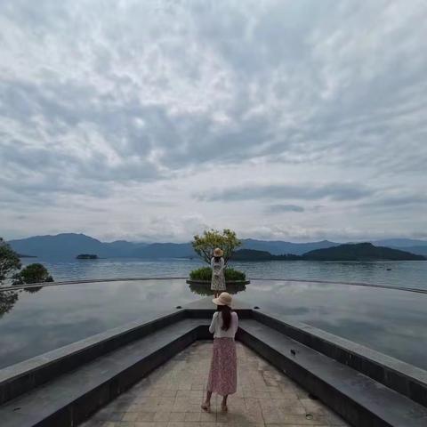 白廊风光