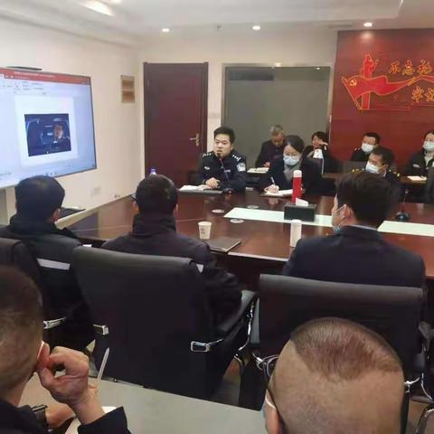 东湖交警大队民警进快运公司开展爱民实践交通宣传活动