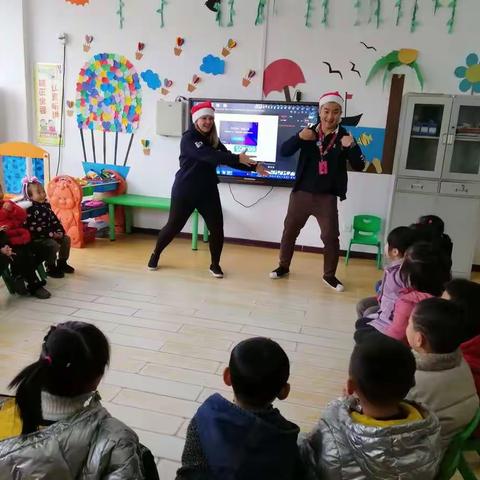 甜蜜圣诞，欢乐你我，外教走进骆峪镇中心幼儿园