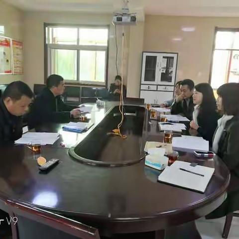 沣东新城妇联主席到建章路街道八兴滩村安排指导“美丽庭院”创建工作