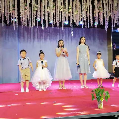 七彩幼儿园六一文艺汇演