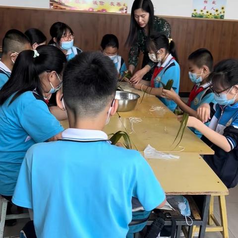 学习包粽子，享劳动之乐——四场小学劳动实践活动