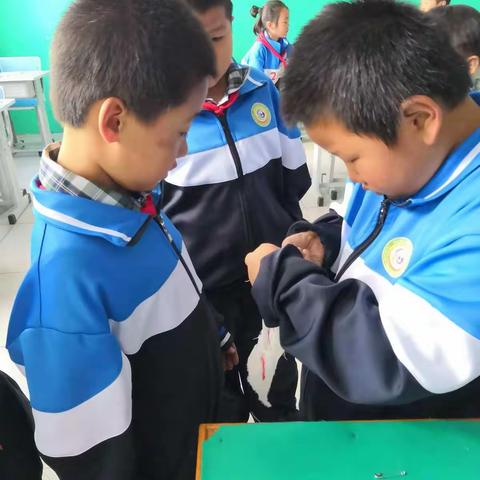 四场小学运动会，二一班精彩瞬间