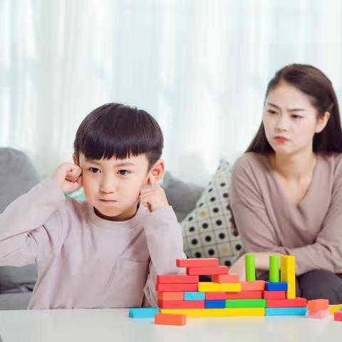 《巧用询问式教育，倾听孩子的看法》