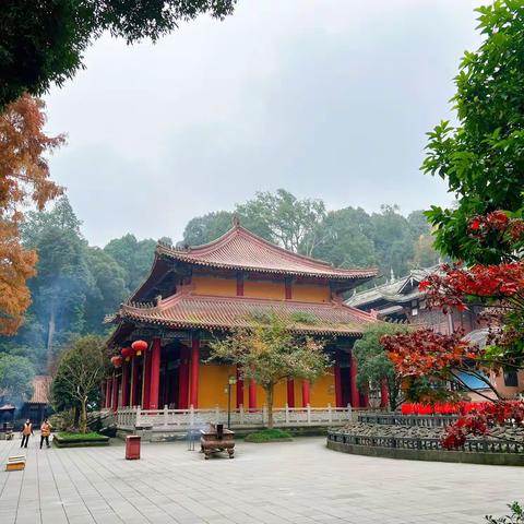 成都青城外山与普照寺传奇