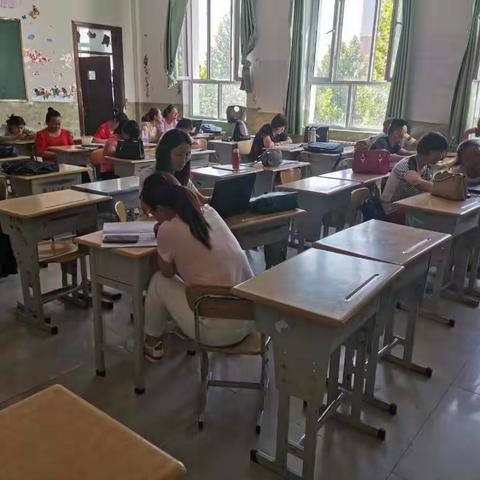 凝集体智慧 创有效课堂——数学一班开展集体备课活动