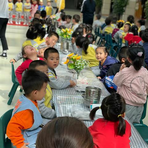 高新二幼四月生日会暨自助餐活动