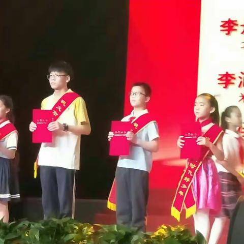 学习时代标兵，勇担责任使命