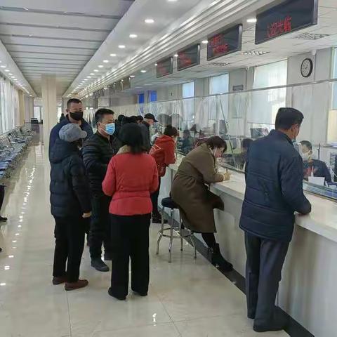 加强队伍建设推动人社服务大厅管理再上新台阶