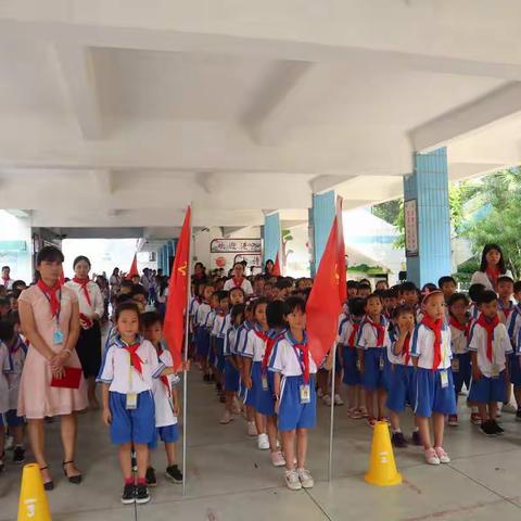 “红领巾心向党 争做新时代好队员”—— 2019年莲花镇真光中心小学新生入队仪式暨建队仪式