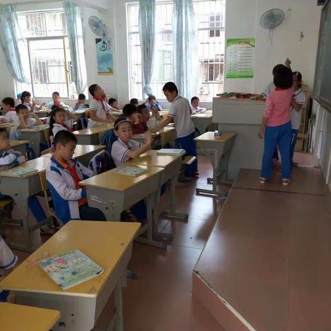 海口市龙峰实验小学三年级第八周常规检查反馈