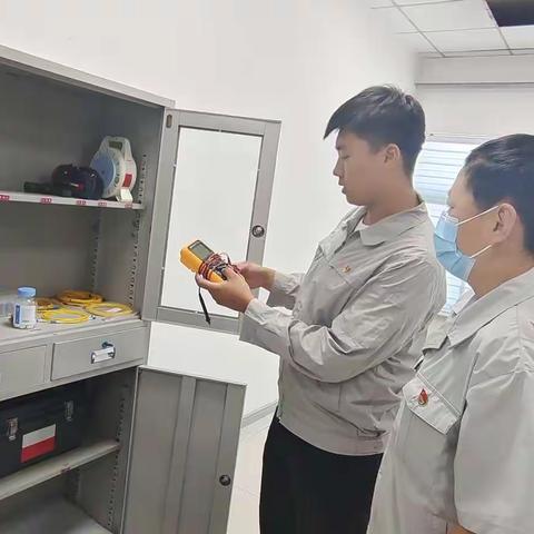 迎接春检显本色 风华正茂树标杆——记锦州南通信车间副工长张罘洧