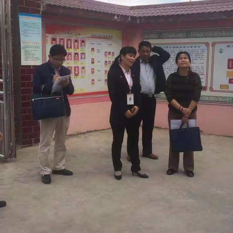 玉林市专家督查组深入沙湖镇永安小学进行义务教育均衡发展工作专项督查