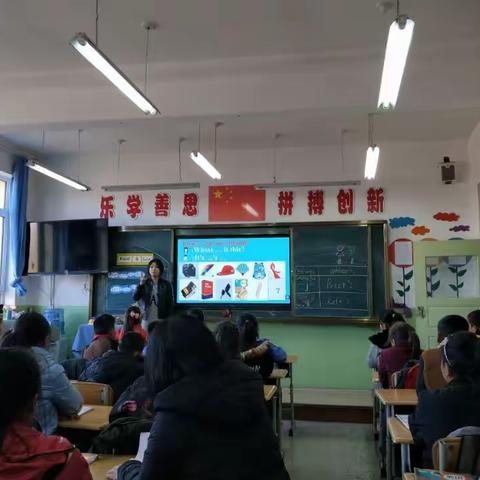 塔城市张丽蓉小学英语教学能手培养工作室送教下乡活动