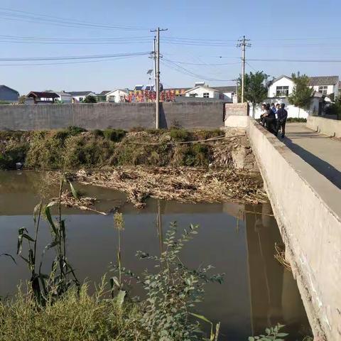 10月1日，在漳滏河管理处召开“十一期间”滏阳河生态补水专项巡查活动动员会后，水政监察支队和漳滏河管