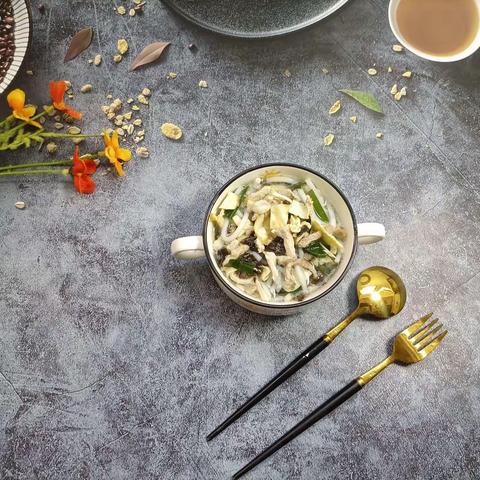 玉溪市红塔区凤凰中心幼儿园——2022年4月25日   幼儿食谱