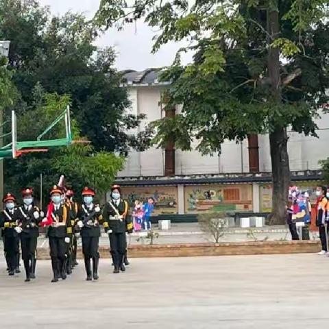 驮娘江边常青树，书香满园悦师生——那劳镇中心小学第13周工作纪实