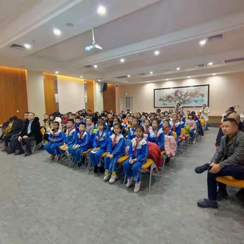 库尔勒市图书馆之新春特辑绘本阅读——“故事妈妈”绘本故事讲读技巧培训讲座
