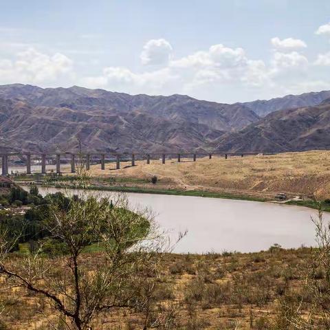 黄河  轮渡  船夫